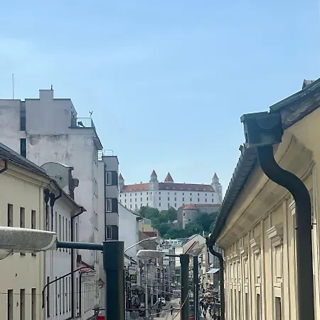 Adm Cozy In Center - Netflix, Coffee, Ac Апартаменты