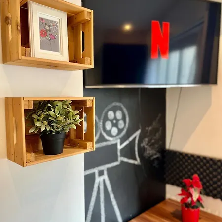 아파트 Adm Cozy In Center - Netflix, Coffee, Ac 브라티슬라바