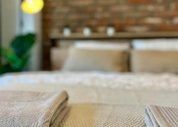 Adm Cozy In Center - Netflix, Coffee, Ac 브라티슬라바